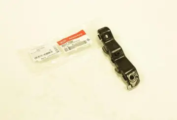 On Camurluk Braketı Sag 865141P000