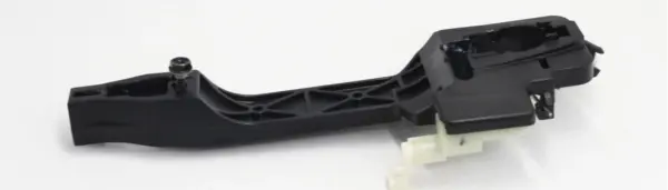 On Kapı Dıs Plastıgı 82665A7001