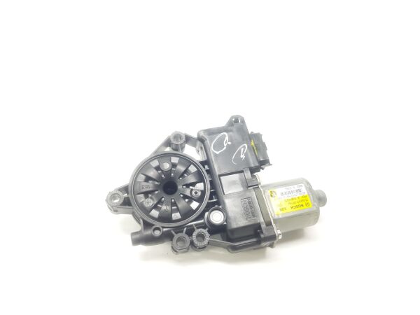 On Kapı Cam Motoru Sag 82460J7010