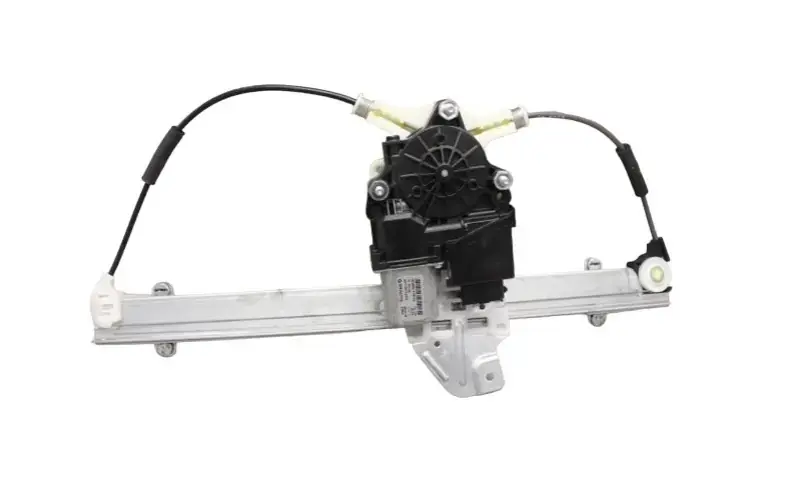 ON KAPI CAM REGULATORU SOL 824011Y020