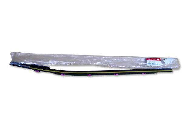 Stonic Arka Kapı Dış Sıyırıcı Fitili Sağ 83220H8410